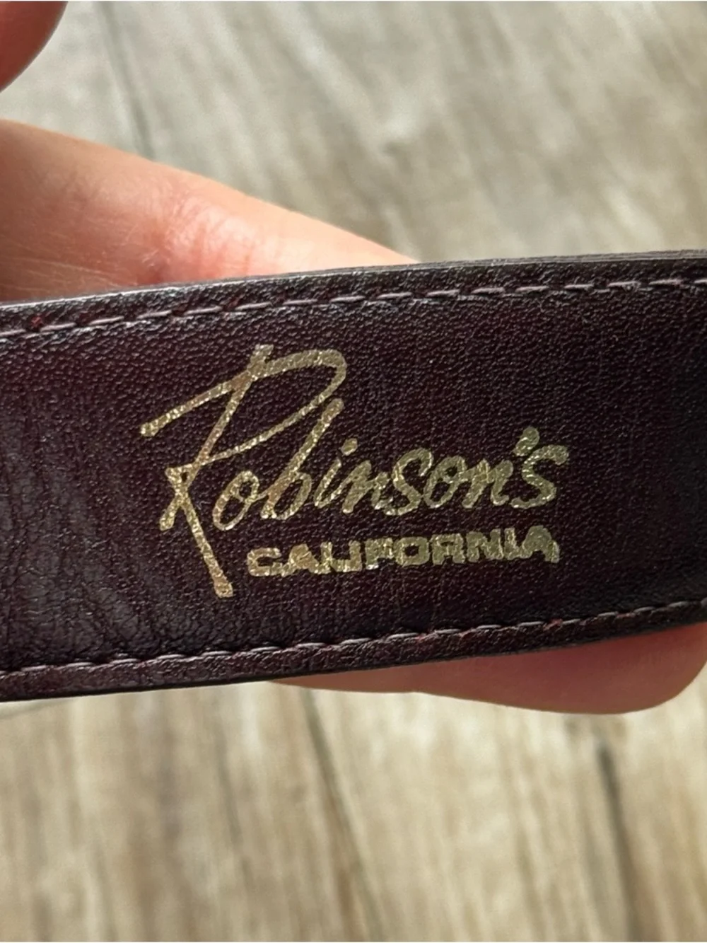 Vtg Robinsons suede red belt